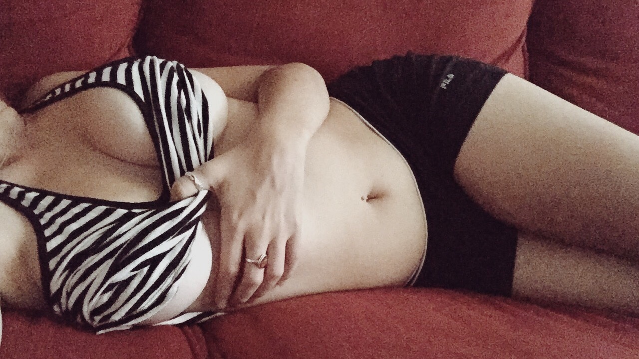 halveheart:  Netflix and chill alone