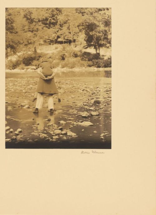 Doris Ulmann. John Jacob Niles Carrying Doris Ulmann Across Cutshin Creek, Near Highdon, Kentucky, 1