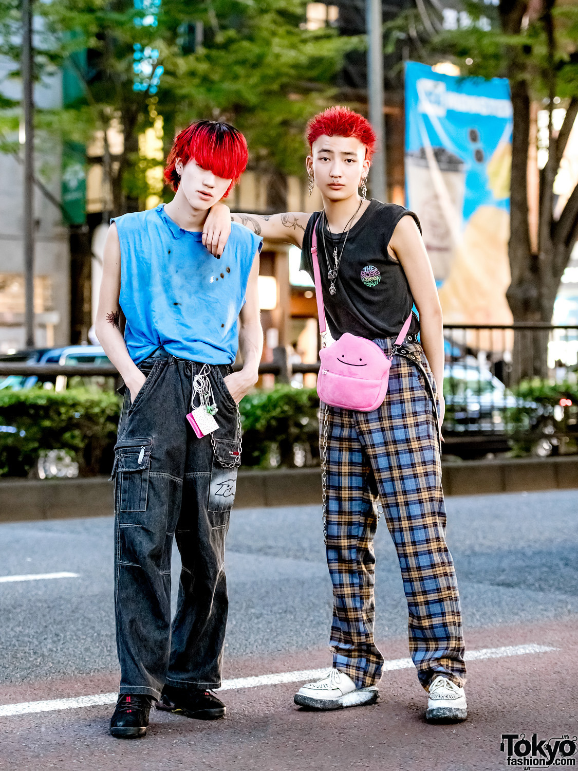 tokyo-fashion:  19-year-old Korin and 16-year-old Viral Booy on the street in Harajuku