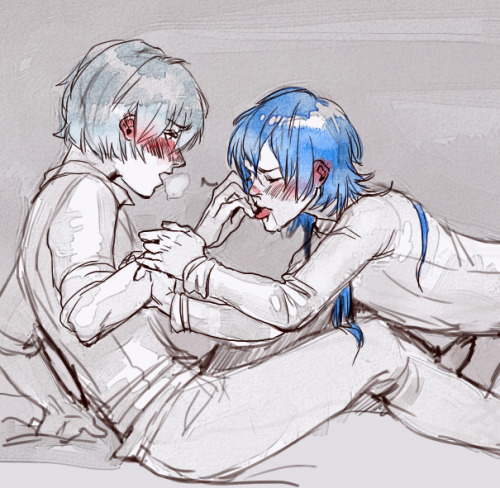 furaitsu:  im gonna try and make a small comic thingie out of this wish me luck cause i never learnt how to make sequential drawings lmao