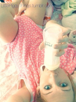 pampers-love:baby needs her milk to be big