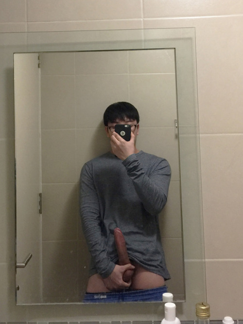 Sex justabigasian:  “LEAKED” ..He’s so pictures