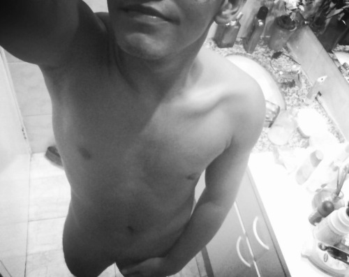 🐧 You Must Be Gay+ To View This Blog*