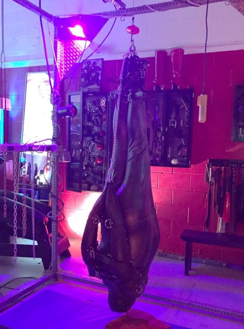 bondageforthebigman: maturemenintrouble: After being drugged and kidnapped, this