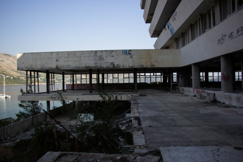 bay of abandoned hotels  -Hotel Pelegrin, still all inclusive Croatia shots Nr.10