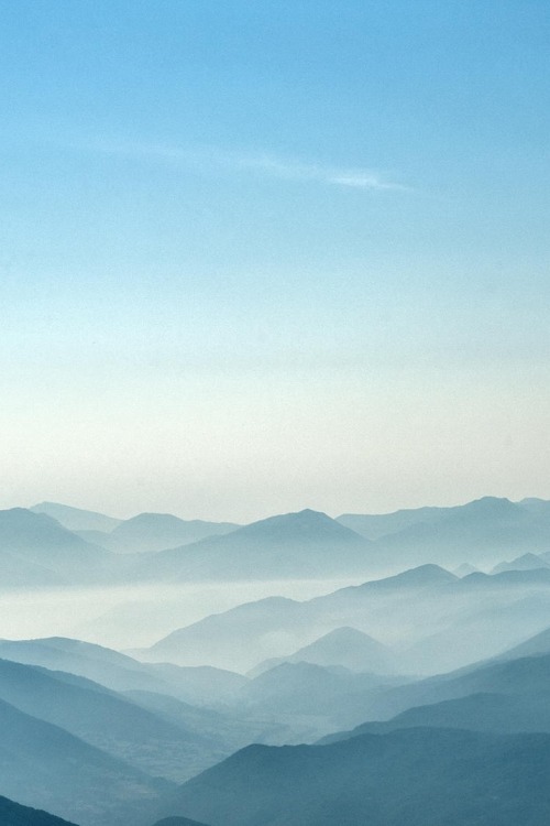 porcvpine:  Mountain Layers | Sandro L.   