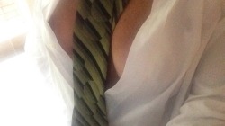 irishgoddessofloveandbeauty:  Another followers request fulfilled.  I still need help tying a proper tie 💋