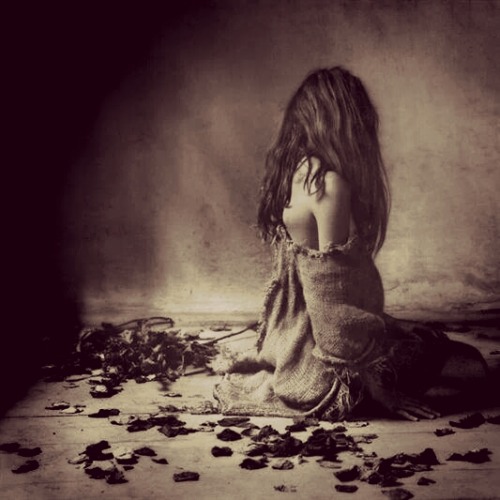 beautiful-blue-eyed-girl:  The story of my life…..😢 
