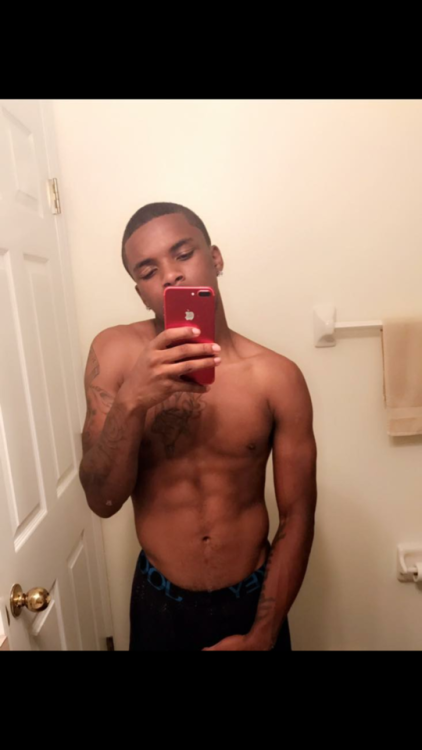 asslove3:  alistbaits:  fbejfhbc:  My god 😍🤤  Marco 😍  I NEED HIS SOCIAL MEDIA 