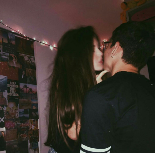 https://lzve.tumblr.com/post/147183901761