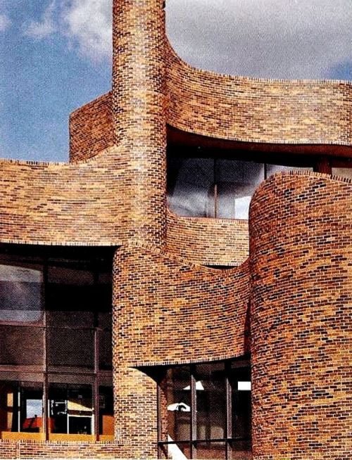 danismm:“The Grande Prairie Regional College”. Alberta, Canada 1974. Arch. Douglas Cardinal.