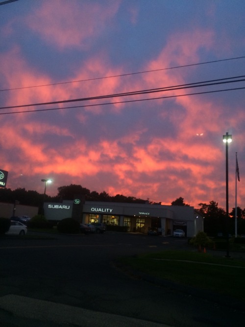 crybaybe:the sky was pretty tonight