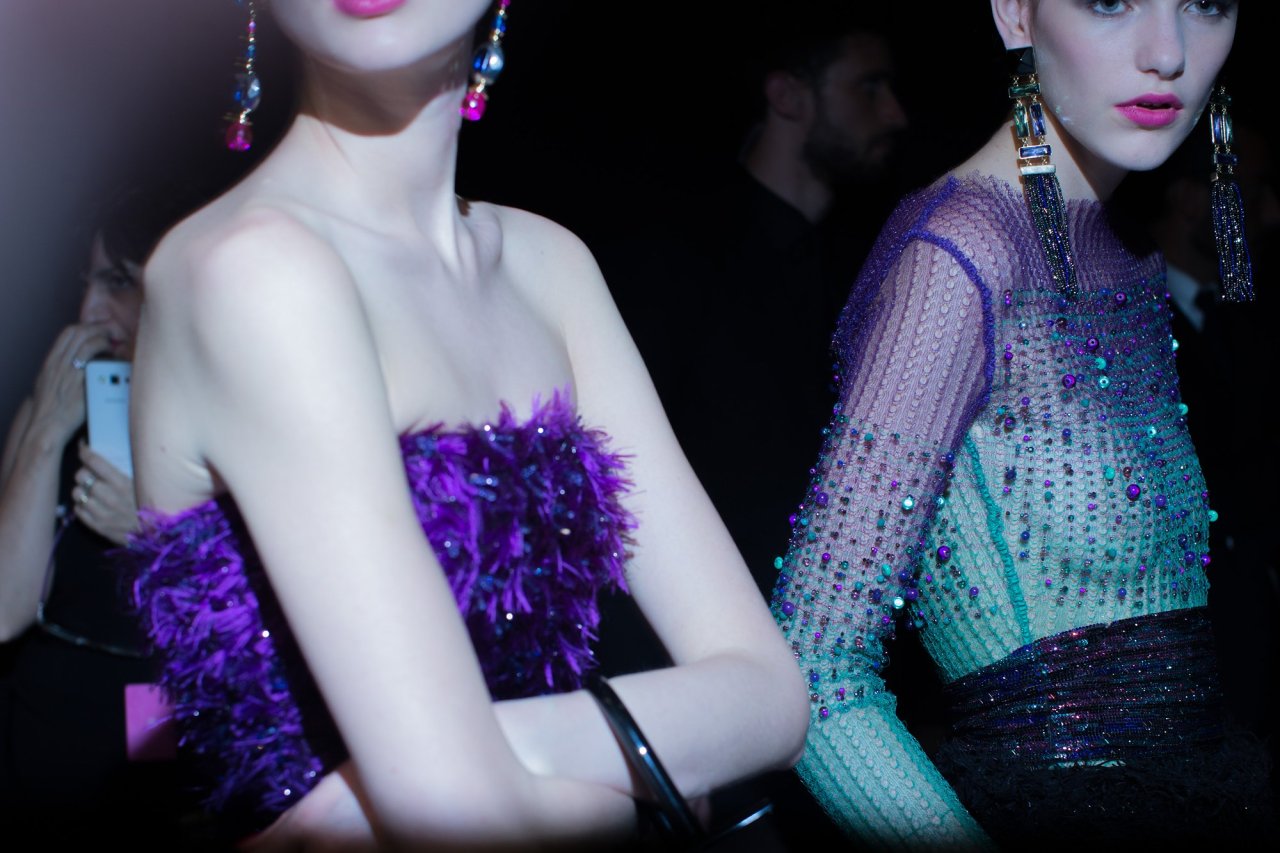 pulloutyourfreakumdress:  Backstage at Armani Privé F/W 2015. 