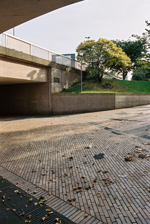 ebertplatz // köln agnesviertelconception: werner baecker & kurt jahtocompletion: 1977ringturmar