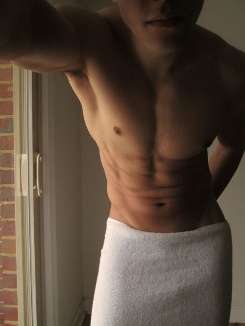 vsmx:    MuscleVision Archive: http://vsmx.tumblr.com/archive   