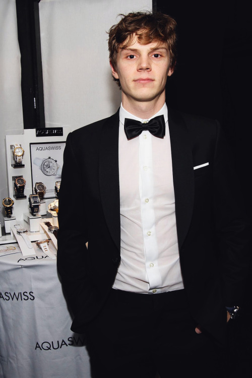 Evan Peters #EvanPeters