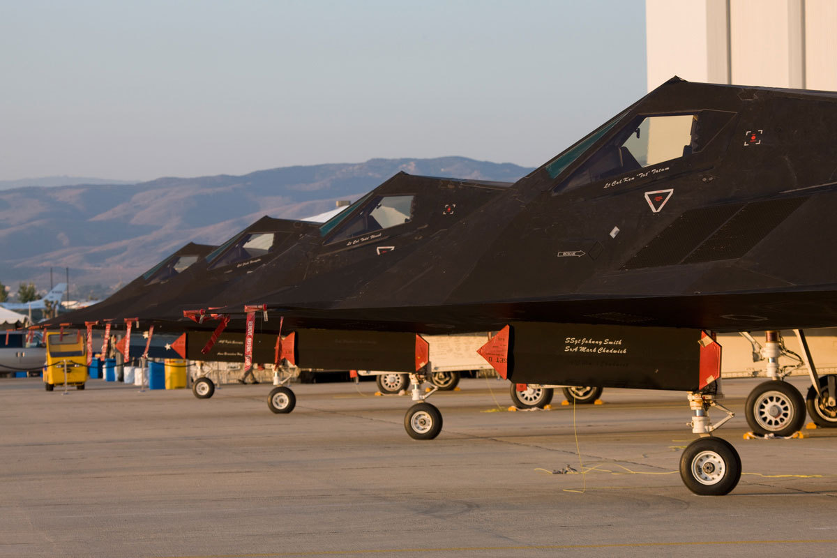 rocketumbl:  F-117 