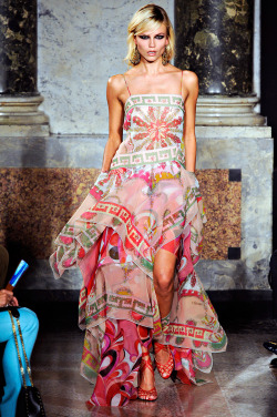 d-aisychain:  mulberry-cookies:  Natasha Poly @ Emilio Pucci S/S 2012  .