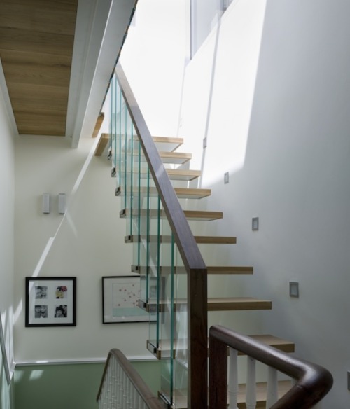 Modern Renovation of a Classic London Home A bay window build-out helps a turn-of-the-century home l