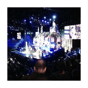 :  Take me home tour 