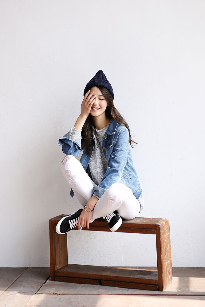 calminist:  Via koreanfashionstore.com 
