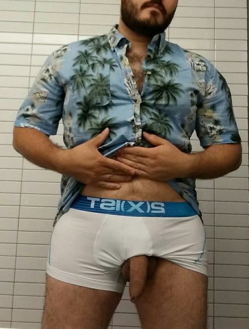 http://mrnopantsnoway.tumblr.com/post/122729692461
