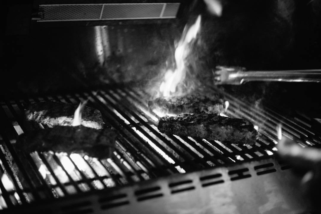 Mmmmm.
.
.
.
#miami #leica #myleicajourney #leicacamera #blackandwhite #grilling #smoke #flame #availablelight #moodygrams #webergrill (at Miami, Florida)