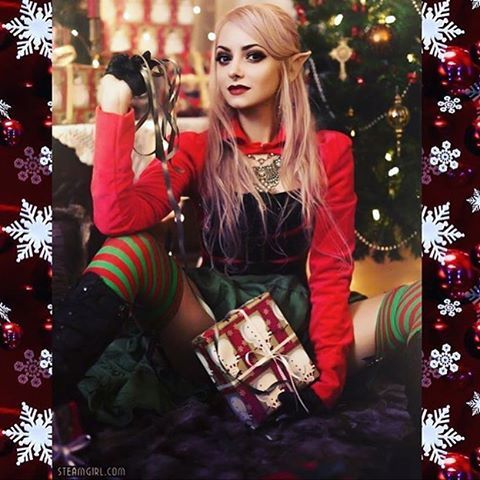 Happy Holidays everyone!! Here&rsquo;s a lovely photo of Genevieve @alternate.history.photograph