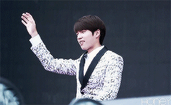 jinvoung:  nam woohyun, the palm reading cheater 