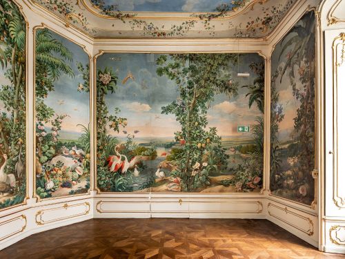 edwardslovelyelizabeth:Berglzimmer - one of the apartments in Hofburg palace, painted in 1766 by Joh