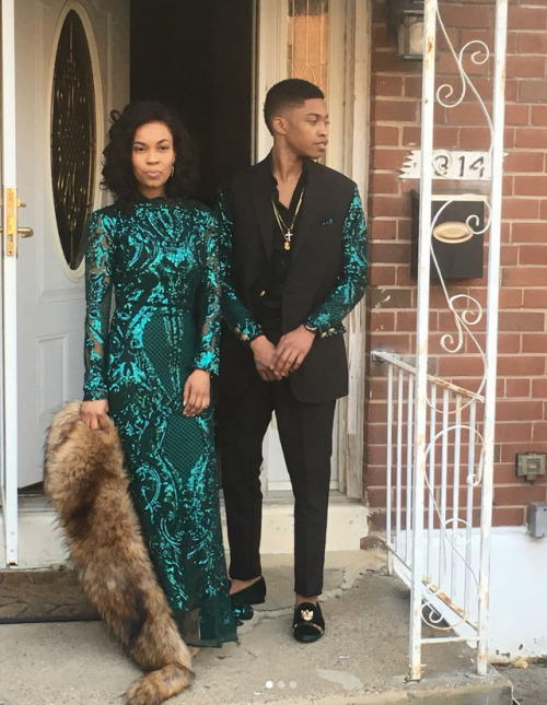 emo-sanders-sides-loving-unicorn: virgilanxiety:   spoonmeb:  sirfrogsworth: I thought this was very sweet. Young Nassir asked his mother, Fatima, to his senior prom. It looks like they had a swell time and their outfits sparkled in all their matching