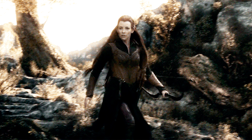 tlotrgifs:Our Favorites: [Day 08/24] Elise’s Favorite Couple (The Hobbit) ↳ Kili &amp; Tau