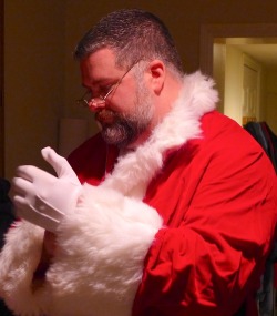 Behrmoe:  Reallifescomedyrelief:  Finefukwhatever:  Santa Dean, Getting Ready To