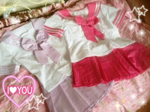 strawberryskies:Strawberry Skies Seifuku giveaway!✧･ﾟ: *✧･ﾟ:* \(◕‿◕✿)/ *:･ﾟ✧*:･ﾟ✧Hi all ♡ To sh