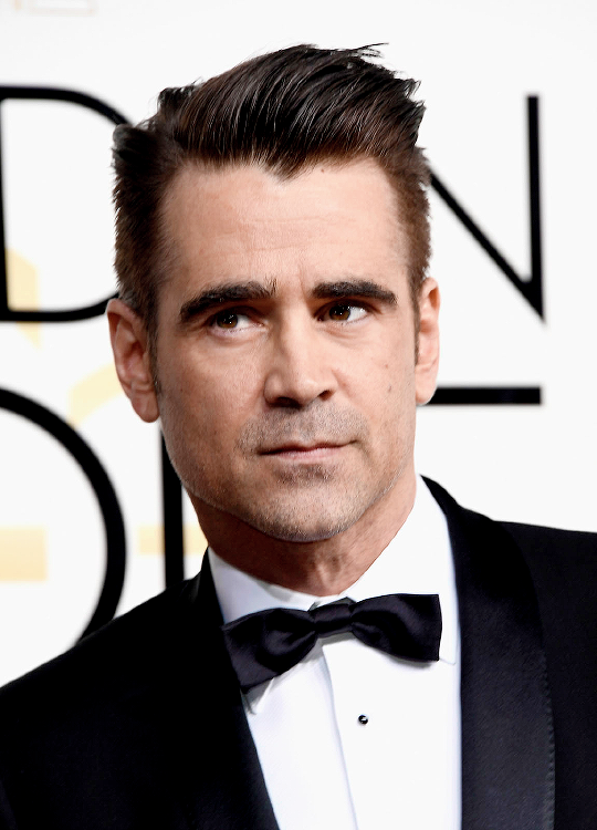 queeniesgoldstein:  Colin Farrell attends the 74th Annual Golden Globe Awards at