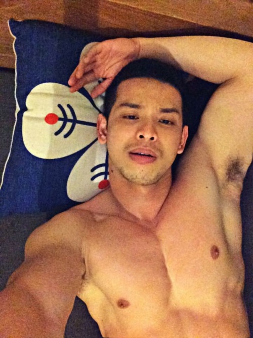 funzalo88: hoanglong87: Trần Huy Center hoi chanh ti nhung hop nhan thi rat chiu choi Neu body gym t