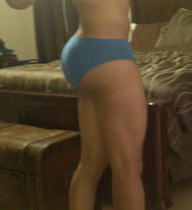bootysmell:  The curve on that ass! More Atlanta ass. bootysmell.tumblr.comwww.myvidster.com/profile/bootysmell
