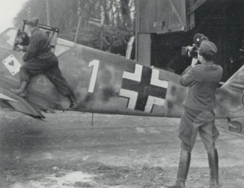 retrowar:  Camerman films a Bf 109 pilot and crew