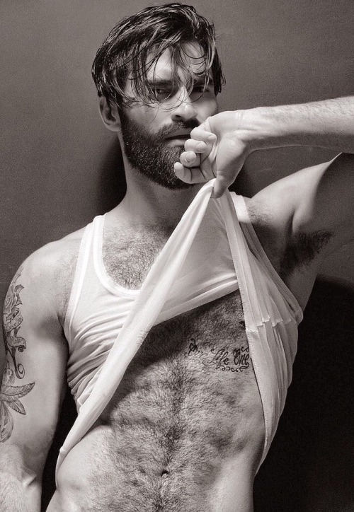 sweatyhairylickable:  http://sweatyhairylickable.tumblr.com for more hairy sweaty dudes! 