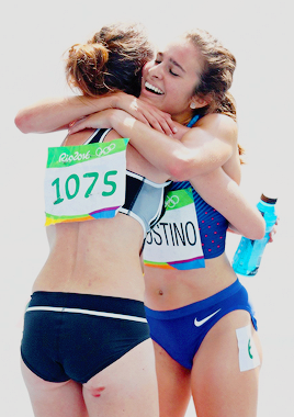 olympicsdaily:  Abbey D'Agostino and Nikki Hamblin show true Olympic spirit after crash “Abbey