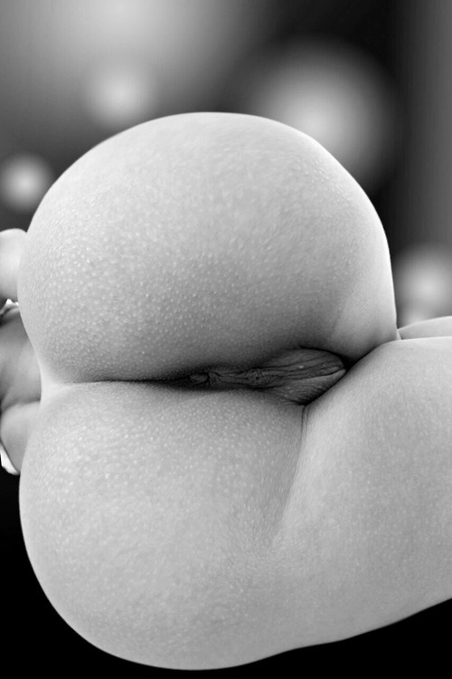 theplaceforasses:  More Hot Asses HERE