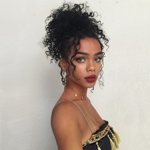 vogueistic:   @thereallialovee  other blog (hunqrey) / uploads blog (hunqreyish) | icons blog