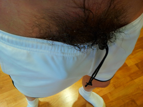 12169003: my sweaty bush