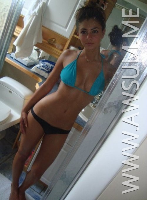 bikinibikinibabes:Follow more hotties like me at BikiniBikiniBabes.tumblr.com