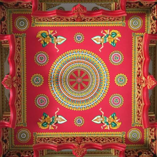 Ceiling Painting #red #painting #ceiling #vientiane #laos #art #instatravel #travel #travelphotograp