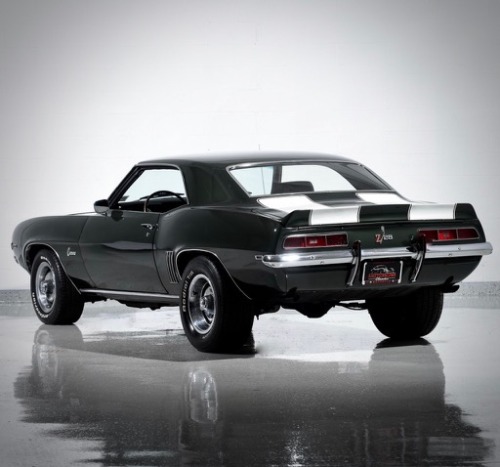 utwo: ‘69 Chevy Camaro Z28© motorcarclassics Lovely