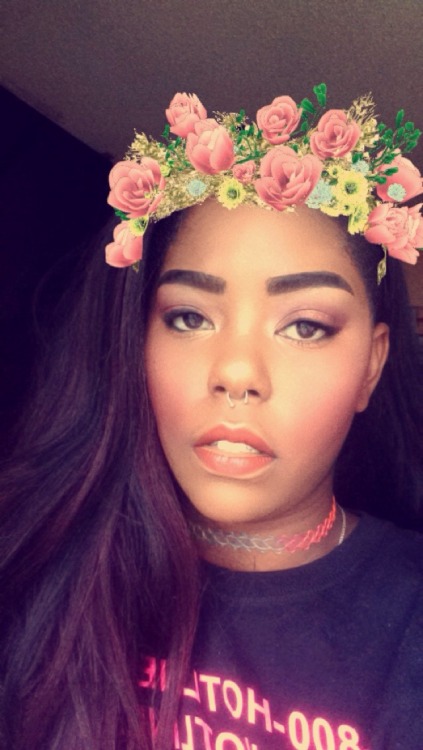 Porn pettypia:  Obsessed with flower crowns photos