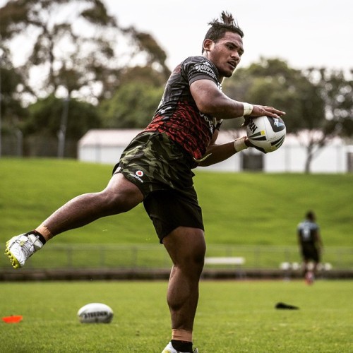 nzwarriors:  @solomone03 secures the high ball at training. Head to the website or mobile app to view our full gallery of the preparations ahead of Rd8 against the Titans. http://ift.tt/1yZr8Eg