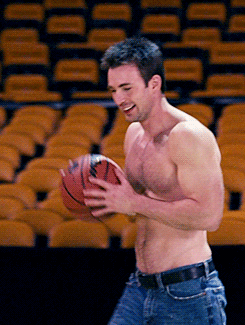 chrisbln:There are reasons why a gif set has 70k  notes, so I better reblog it too.