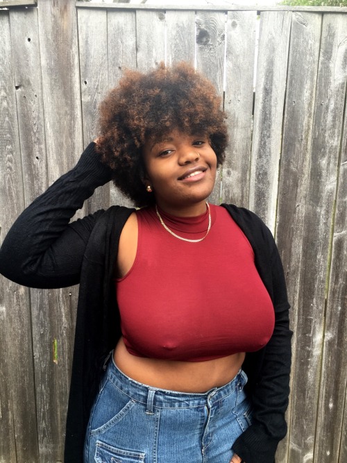 kingjaffejoffer:  90svigilante:Few poses and candids for Melanin Monday ✨👀👀👀👀👀